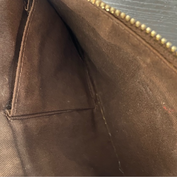 Guess Women’s Cheetah Print Brown Wristlet - Picture 6 of 6